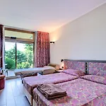 Leonardo Da Vinci Hotel 4*