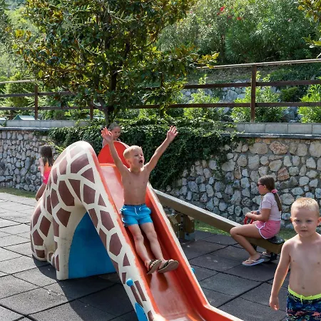 Leonardo Da Vinci Otel Limone sul Garda