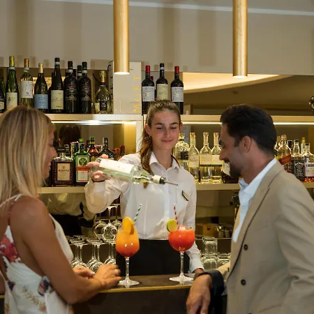 Hotel Leonardo Da Vinci 4*