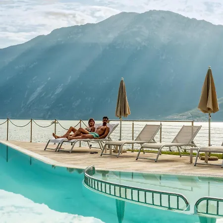 Leonardo Da Vinci Otel Limone sul Garda