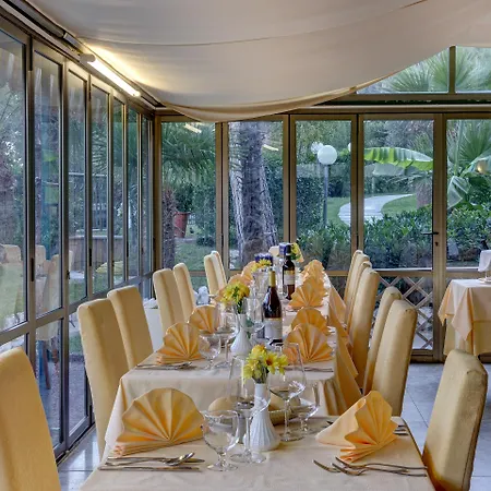 Leonardo Da Vinci Otel 4*