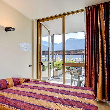 Leonardo Da Vinci Hotel 4*