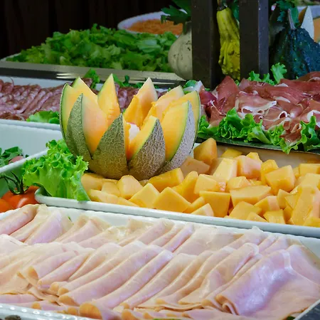 Leonardo Da Vinci Hotel