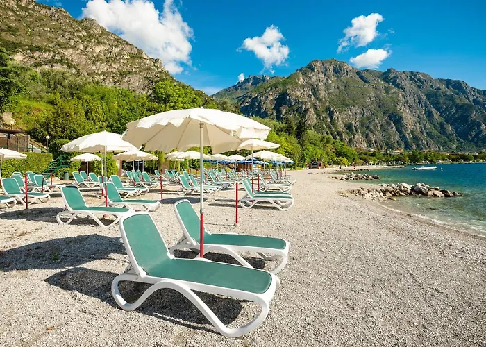 Leonardo Da Vinci 4* Limone sul Garda