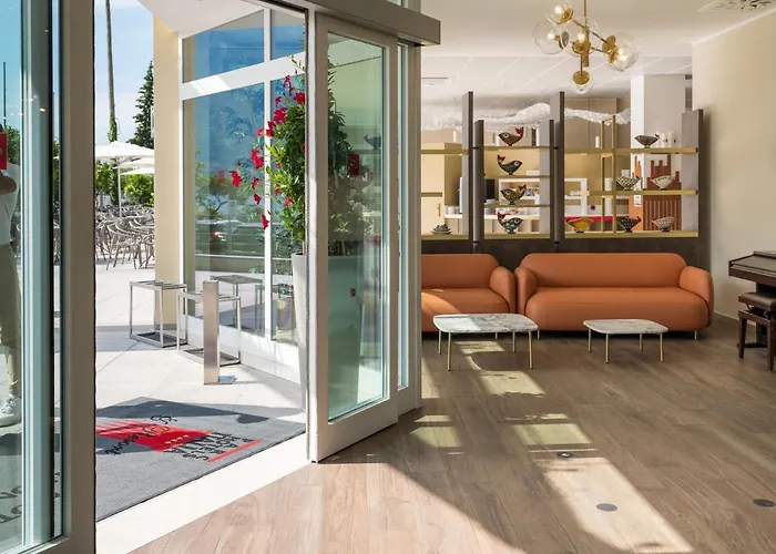 Leonardo Da Vinci 4* Limone sul Garda