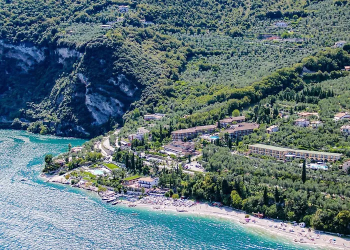 Leonardo Da Vinci 4* Limone sul Garda