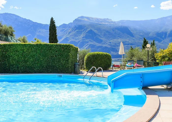 Leonardo Da Vinci 4* Limone sul Garda