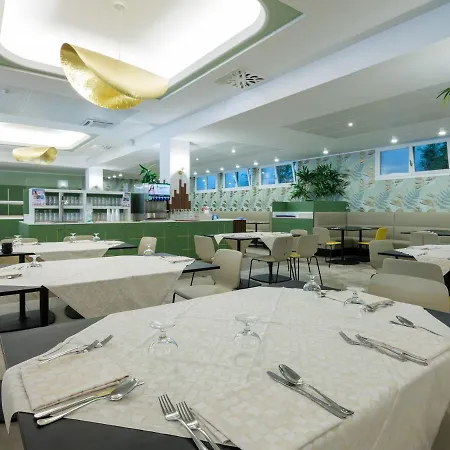 莱昂纳多·达·芬奇酒店 利莫内-苏尔加达