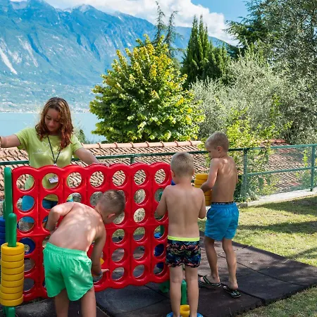 Leonardo Da Vinci Szálloda Limone sul Garda