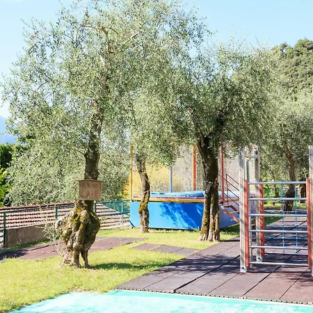 Szálloda Leonardo Da Vinci Limone sul Garda